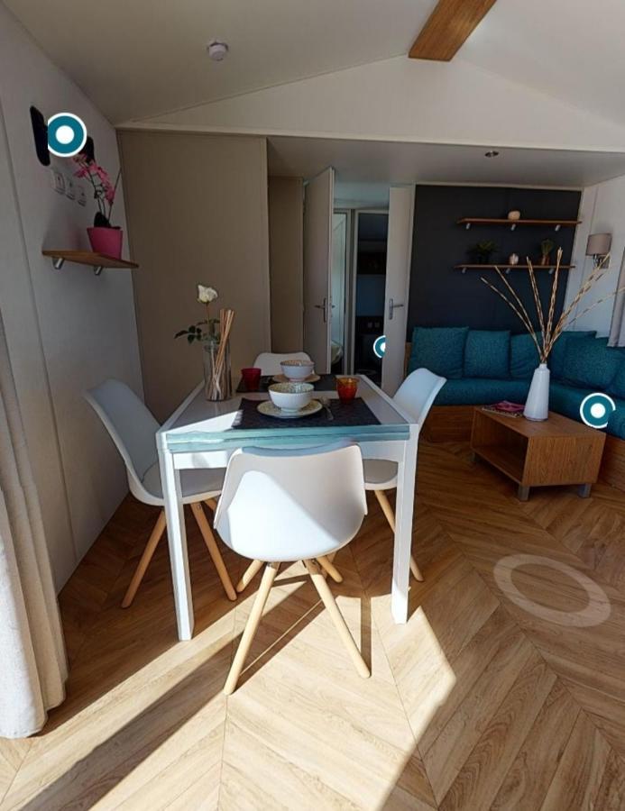 Bj Chalets - De Rug 3 - Vakantiepark Lauwersoog - Luxe Chalet Met Vaatwasser En Inloopkast! Vroege Incheck! Met Airco! Экстерьер фото